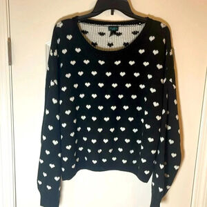 rue + Black Sweater w/White Hearts - Size 3X
